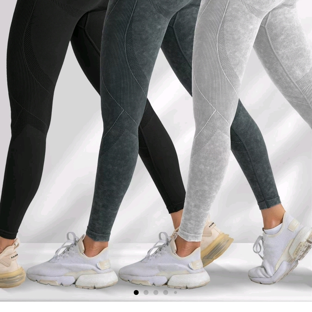 Women's Black, Gray, and White Leggings